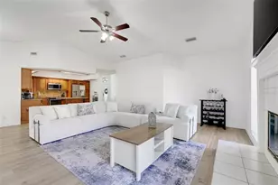 1542 Banbury Loop S, Lakeland, FL 33809 - Photo 10