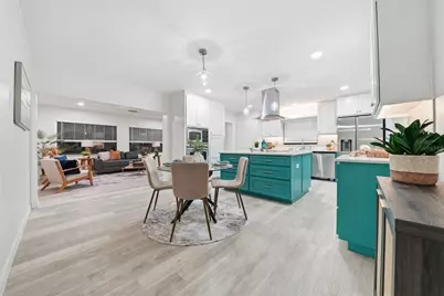 401 Greenview Drive, Brandon, FL 33510 - Photo 14