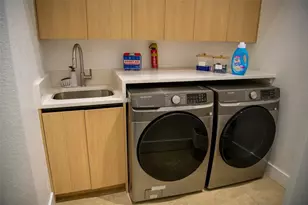 1010 Joyce Ct, Venice, FL 34293 - Photo 34