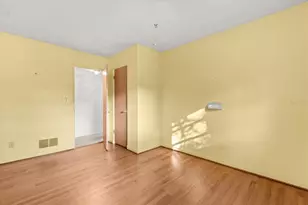 3256 Wickersham Ct, Orlando, FL 32806 - Photo 10