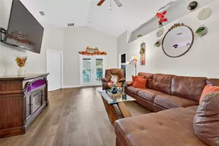 383 Buchannan Dr, Davenport, FL 33837 - Photo 8