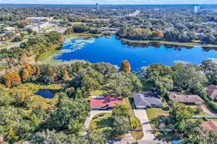 733 Overlook Dr, Apopka, FL 32703 - Photo 1