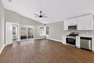 5444 Blueberry Dr, Orlando, FL 32811 - Photo 8