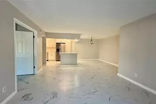 8213 Sun Spring Cir, Orlando, FL 32825 - Photo 2