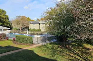 525 S Conway Rd, Orlando, FL 32807 - Photo 4