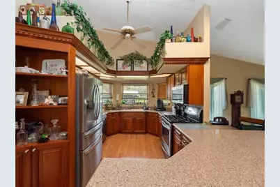 2250 Spring Lake Circle, Saint Cloud, FL 34771 - Photo 18