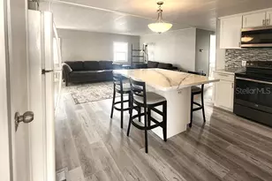 808 53rd Ave E, Bradenton, FL 34203 - Photo 2