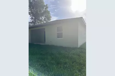 1575 S Montgomery Street, Deland, FL 32720 - Photo 10