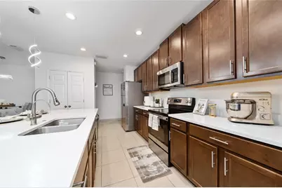 669 Jupiter Beach Road, Groveland, FL 34736 - Photo 2