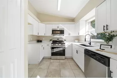 212 E 15th Street, Apopka, FL 32703 - Photo 4