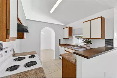 2346 Queenswood Circle, Kissimmee, FL 34743 - Photo 12