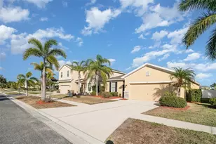 572 Vista Ridge Dr, Ruskin, FL 33570 - Photo 4