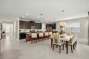 9035 Sunshine Ridge Loop, Kissimmee, FL 34747 - Photo 8