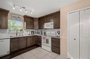 2225 Santa Lucia St, Kissimmee, FL 34743 - Photo 12