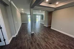 10183 White Magnolia Sq, Thonotosassa, FL 33592 - Photo 6