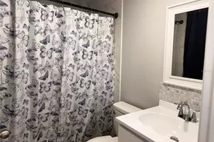 100 E Coleman Cir, Sanford, FL 32773 - Photo 18