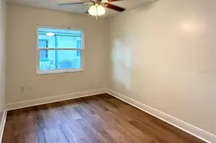 301 W 26th St, Sanford, FL 32773 - Photo 16