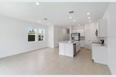 7759 Waterscape Drive, Groveland, FL 34736 - Photo 12