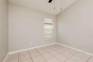10021 Cypress Meadows Ln, Orlando, FL 32825 - Photo 10