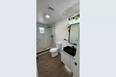 1118 E Linebaugh Avenue, Tampa, FL 33612 - Photo 18