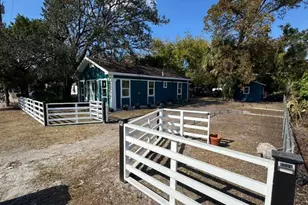 1118 E Linebaugh Ave., Tampa, FL 33612 - Photo 4