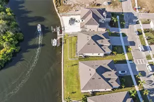 1088 Signet Dr, Apollo Beach, FL 33572 - Photo 42