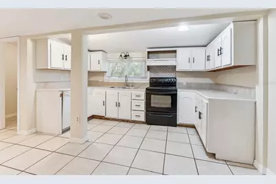 38341 Palm Grove Drive, Zephyrhills, FL 33542 - Photo 8