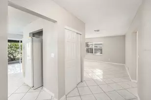 4260 Narvarez Way S, Saint Petersburg, FL 33712 - Photo 12