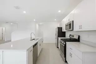 7476 Sandstone Dr, Groveland, FL 34736 - Photo 6