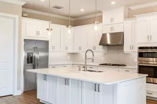 4228 Barbuda Ln, Kissimmee, FL 34758 - Photo 4