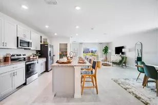 7460 Sandstone Dr, Groveland, FL 34736 - Photo 6