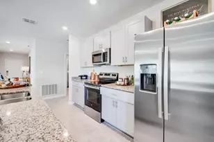 7460 Sandstone Dr, Groveland, FL 34736 - Photo 8