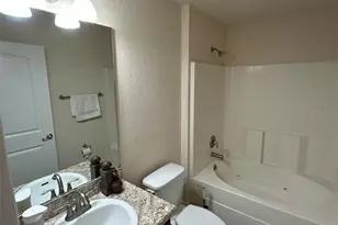 4108 Island Lakes Dr, Winter Haven, FL 33881 - Photo 10