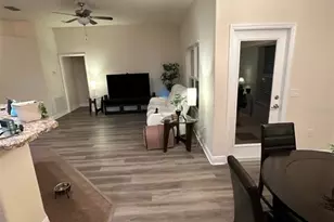 4108 Island Lakes Dr, Winter Haven, FL 33881 - Photo 4