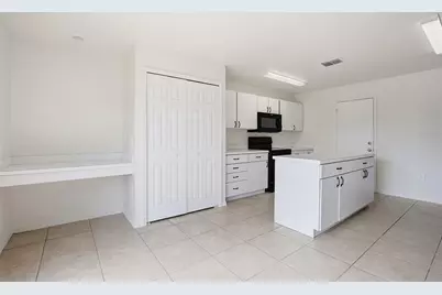 30230 Double Drive, Wesley Chapel, FL 33545 - Photo 4