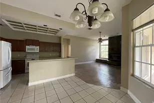 4706 Kinross Ct, Valrico, FL 33596 - Photo 4