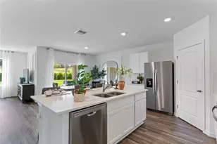 1019 5th St, Port Orange, FL 32129 - Photo 4