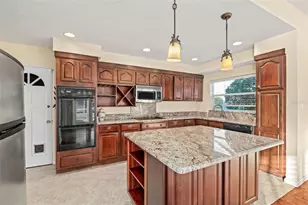 1806 Pepperidge Dr, Orlando, FL 32806 - Photo 10