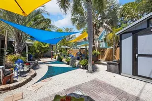 8301 Riverside Dr NE, Saint Petersburg, FL 33702 - Photo 6