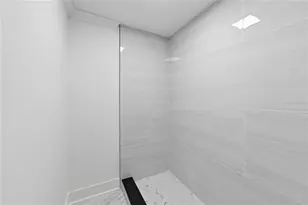 8301 Riverside Dr NE, Saint Petersburg, FL 33702 - Photo 32