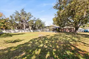 2047 Rocky Hill Dr, Deltona, FL 32738 - Photo 32