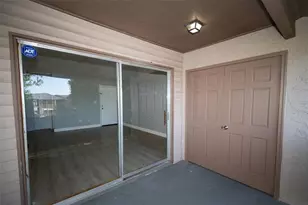 2022 Ludlow Ln, Orlando, FL 32839 - Photo 16