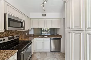 3210 Candle Ridge Dr, Orlando, FL 32822 - Photo 4