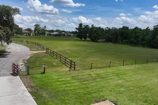 3182 Indian Ridge Pl, Lakeland, FL 33810 - Photo 16