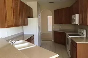 2668 Patrician Cir, Kissimmee, FL 34746 - Photo 6