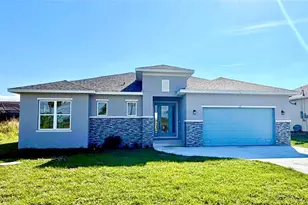 13 Lateen Sail Dr, Placida, FL 33946 - Photo 2