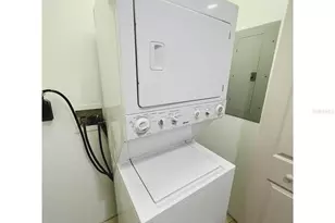 1008 Elmwood St, Orlando, FL 32801 - Photo 10