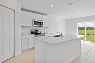 2228 Chris Dr, Winter Haven, FL 33884 - Photo 2