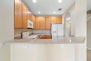 10702 Savannah Wood Dr Unit 105, Orlando, FL 32832 - Photo 16