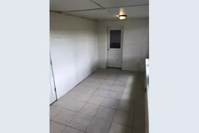 421 W Cornell Street, Avon Park, FL 33825 - Photo 4